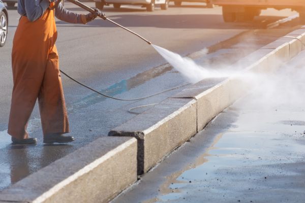 Commercial Concrete Cleaning in Saratoga Springs