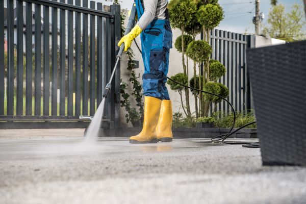Driveway Power Washing in Saratoga Springs