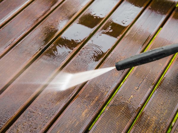 Deck Pressure Washing in Saratoga Springs