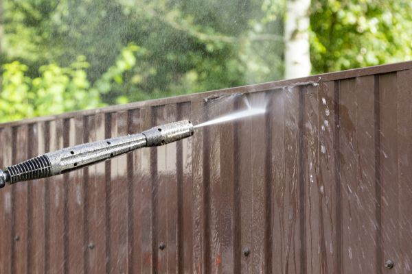 Vinyl Fence Cleaning in Saratoga Springs