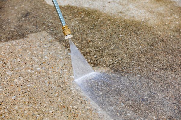 Driveway Pressure Cleaning in Saratoga Springs