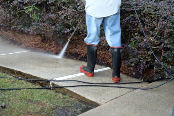 Sidewalk Washing in Saratoga Springs