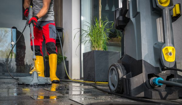 Commercial Pressure Cleaning in Saratoga Springs