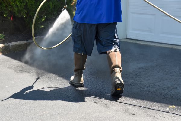 Asphalt Driveway Cleaning in Saratoga Springs
