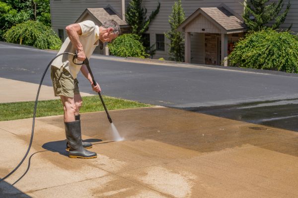 Concrete Pressure Cleaning in Saratoga Springs