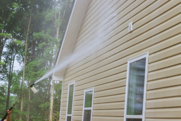 Home Siding Cleaning in Saratoga Springs