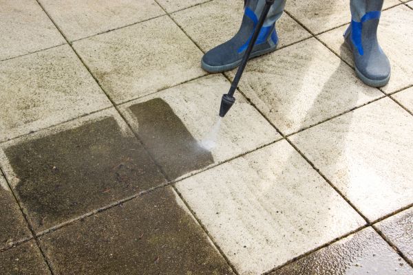 Outdoor Concrete Cleaning in Saratoga Springs